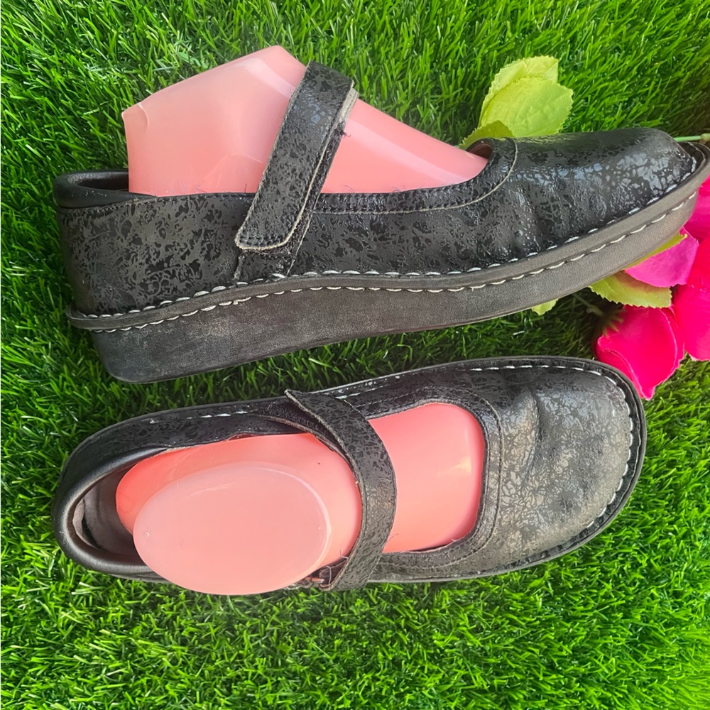 ALEGRIA MARY JANES VELCRO PLATFORM SHIMMER SHOES GUC 90’S NINETIES KINDERWHORE